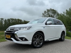 Mitsubishi Outlander - 2.0 PHEV S-Edition Automaat / Schuifdak / Leder / 360 Camera / Stuur-/Stoelverwarming / Ke