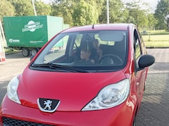 Peugeot 107 - 1.0-12V XR