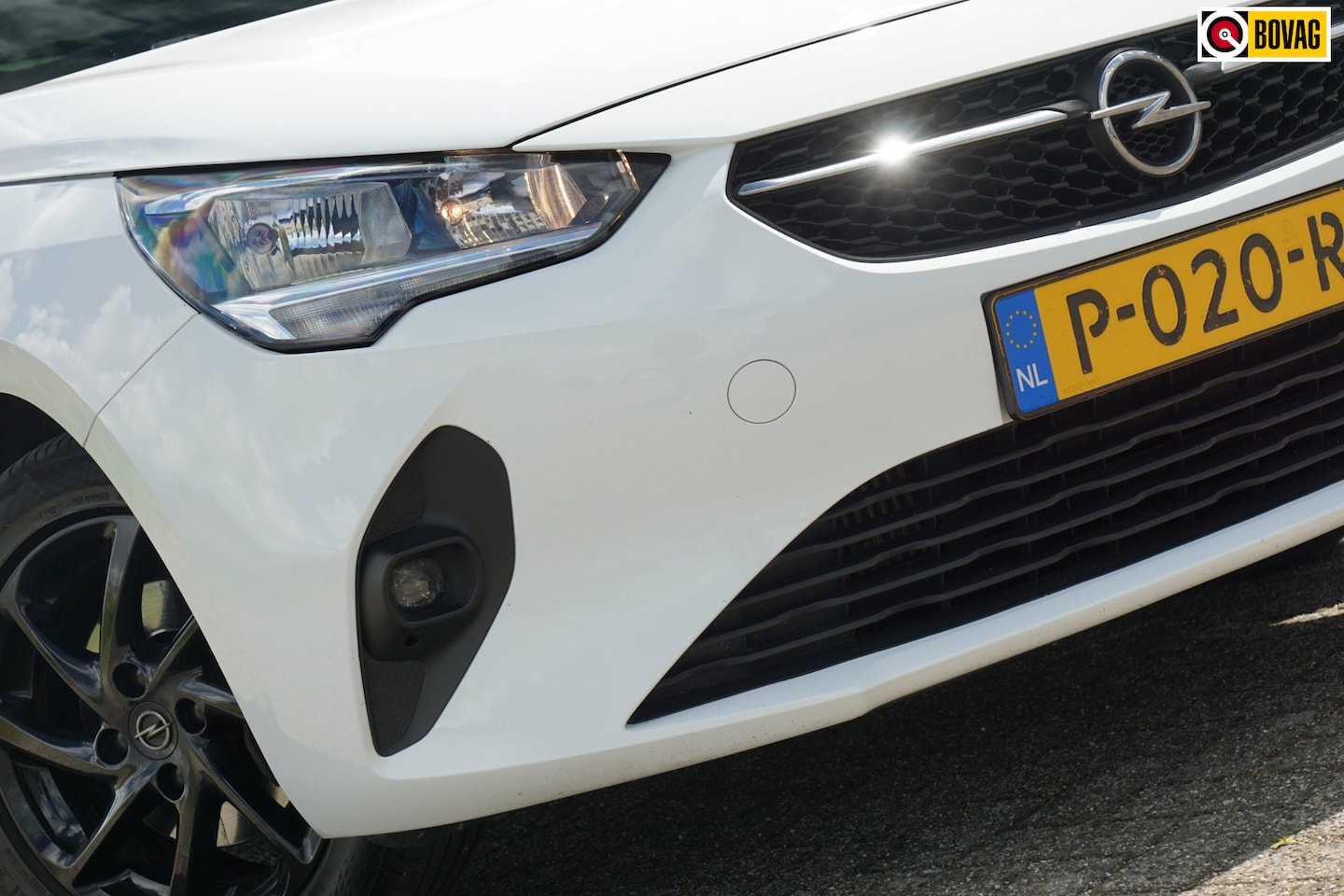 Opel Corsa - 1.2 GS Line | Summit White | Carplay/AndroidAuto/Cruise/AC/LMV - Lekker fris! - AutoWereld.nl