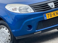 Dacia Sandero - 1.2 Laureate - Bleu Navy - Suuuuuper weinig kilometers