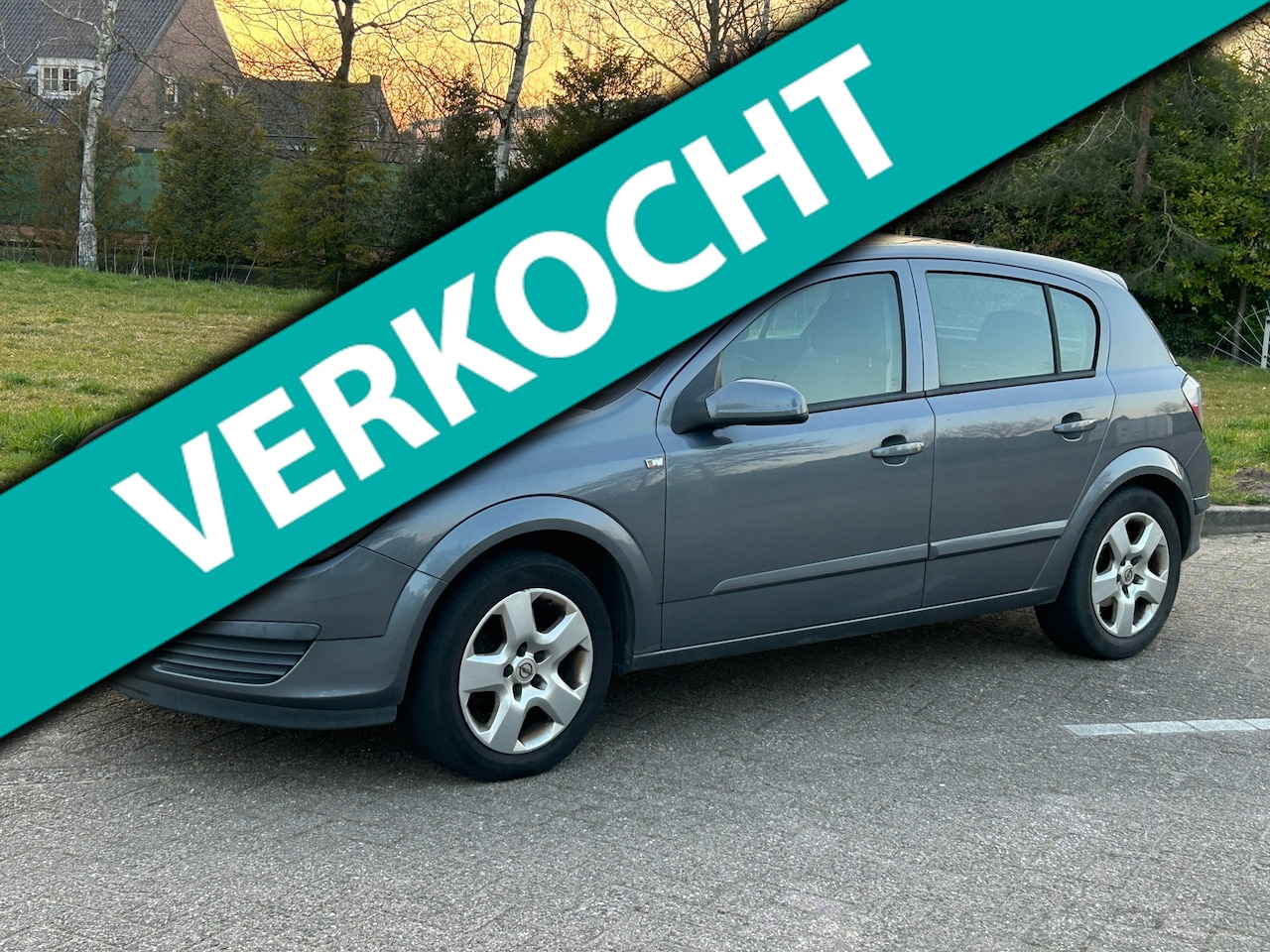 Opel Astra - 1.6 Edition 2006 Airco! Carplay! Cruise control! Goed rijdend! Zuinig! - AutoWereld.nl