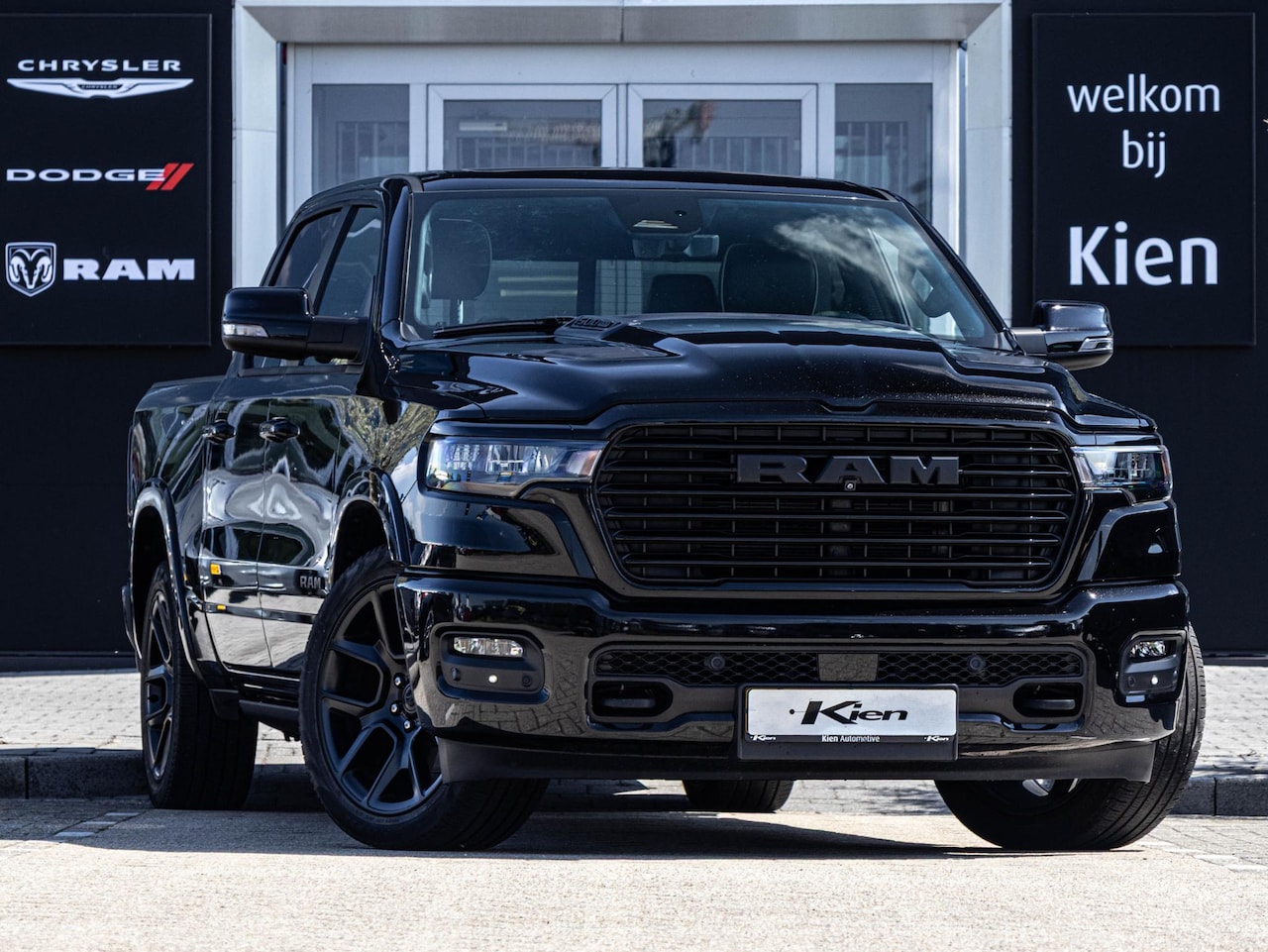 Dodge Ram 1500 - 3.0 Hurricane Crew Cab Laramie Night Premium | LPG | BPM vrij | 2025 Model | Luchtvering | - AutoWereld.nl