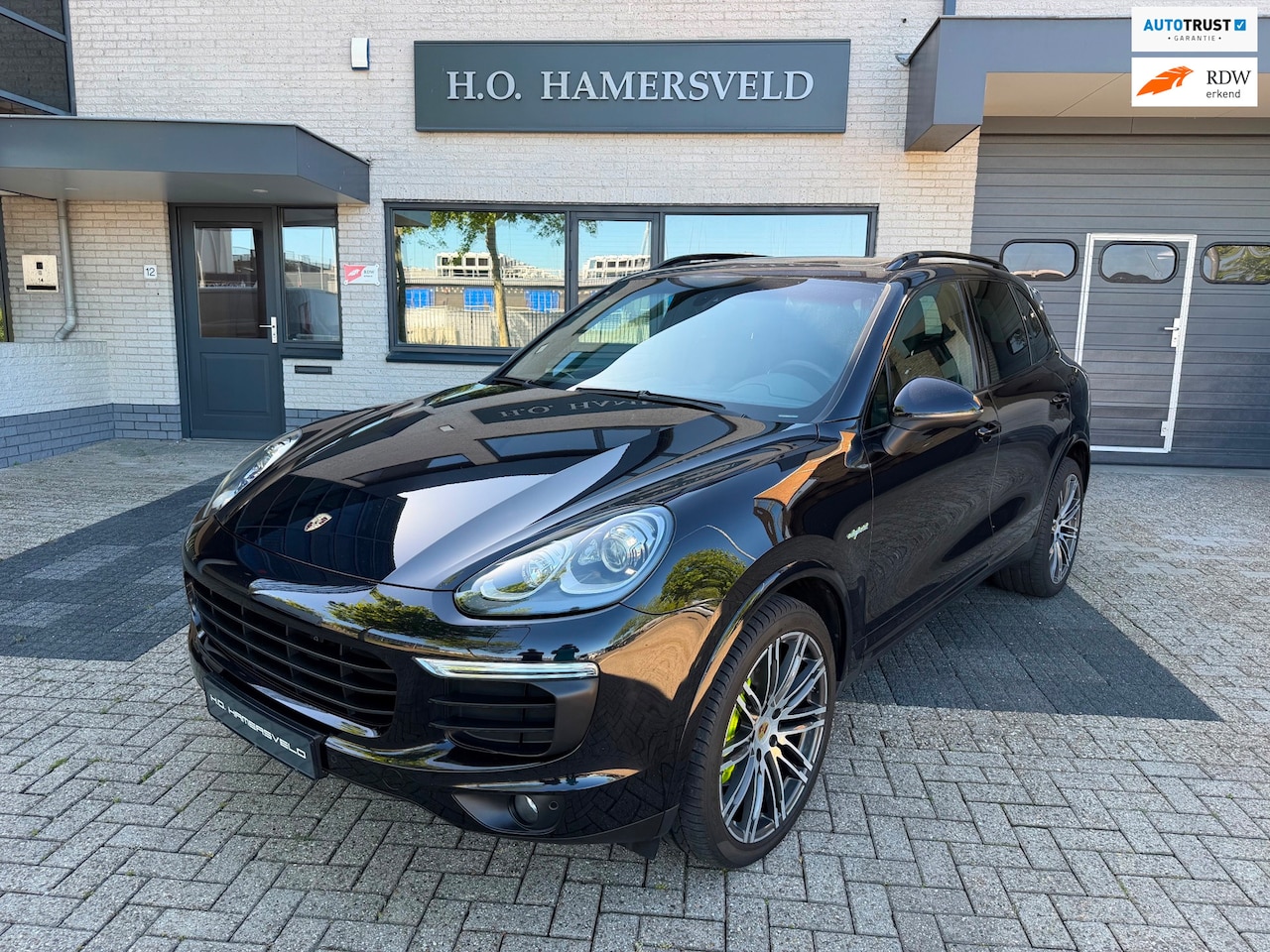 Porsche Cayenne - 3.0 S E-Hybrid Chrono pakket, Pano etc etc!! - AutoWereld.nl