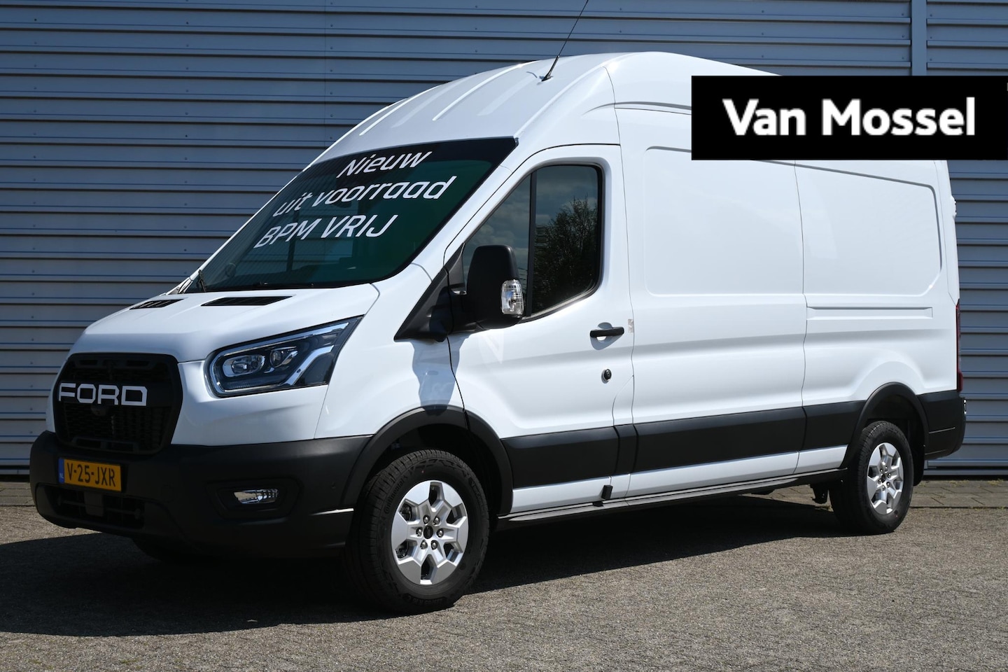 Ford Transit - 350 2.0 TDCI L3H3 Limited RWD 165PK | Nieuw | uit voorraad leverbaar! | BPM vrij - AutoWereld.nl