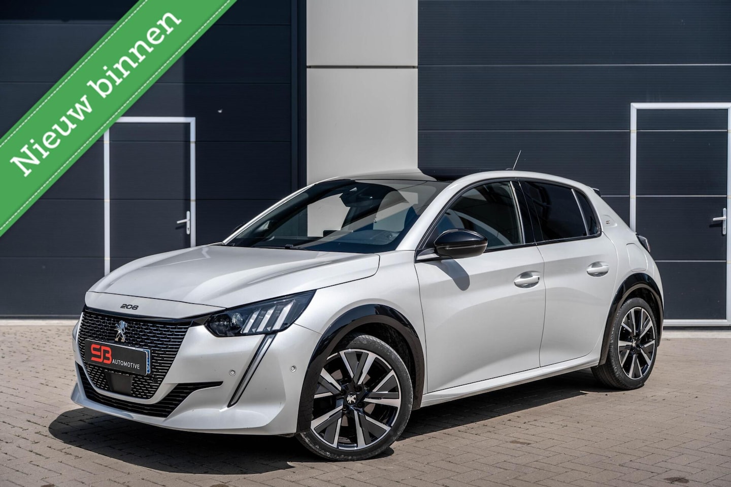Peugeot 208 - 1.2 PureTech GT Stoelverw|Adaptief|Pano|BOMVOL! - AutoWereld.nl