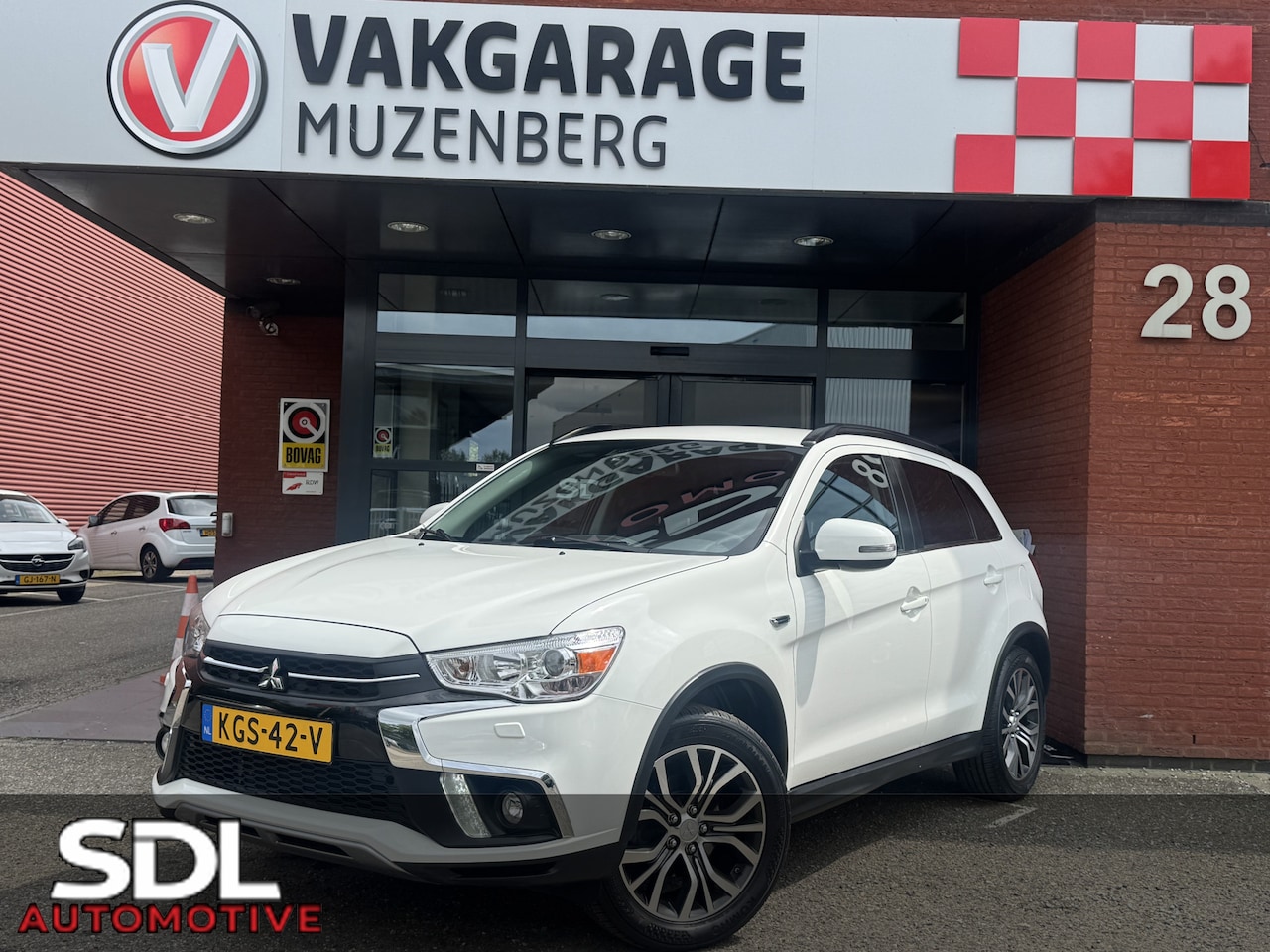 Mitsubishi ASX - 1.6 Cleartec Instyle // NAVI // CAMERA // CRUISE // STOELVERWARMING // TREKHAAK // LICHT M - AutoWereld.nl