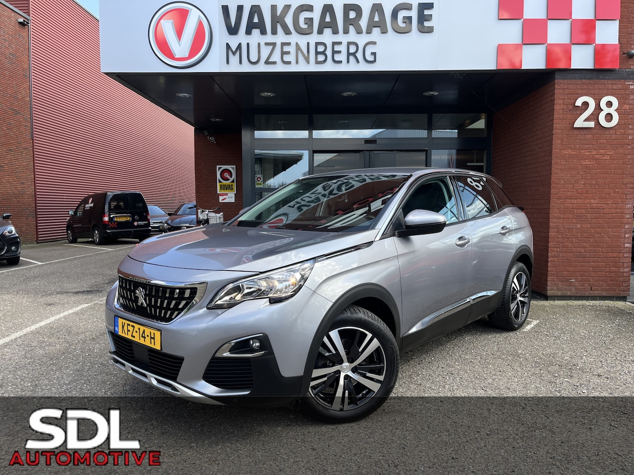 Peugeot 3008 - 1.2 Turbo Allure // ELEK. ACHTERKLEP // CAMERA+SENSOREN // CRUISE // CLIMA // HALF LEDER / - AutoWereld.nl