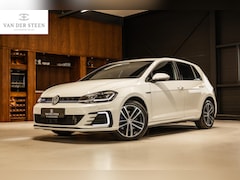 Volkswagen Golf - 1.4 TSI PHEV GTE Virtueel Cockpit | Trekhaak | Apple Carplay