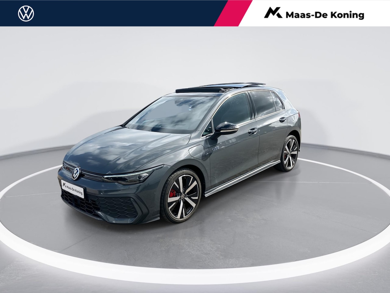 Volkswagen Golf - 1.5eHybrid 200kW/272PK GTE Black Style · Panoramadak · Apple/Android Car Play · Stoelverwa - AutoWereld.nl