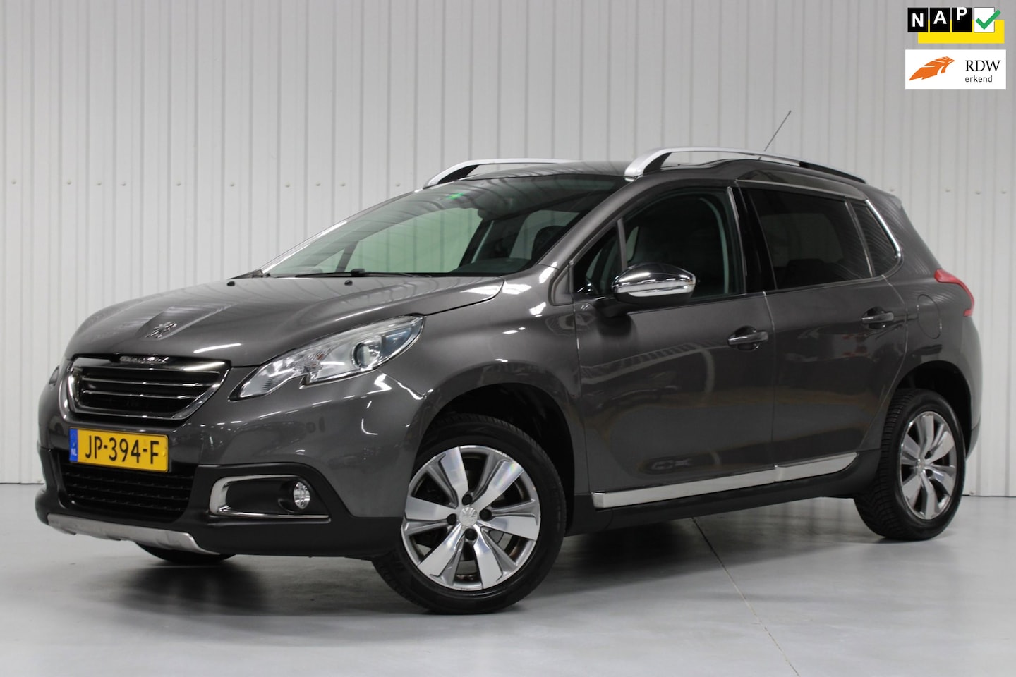 Peugeot 2008 - 1.2 PureTech Blue Lease Executive 1.2 PureTech Blue Lease Executive - AutoWereld.nl