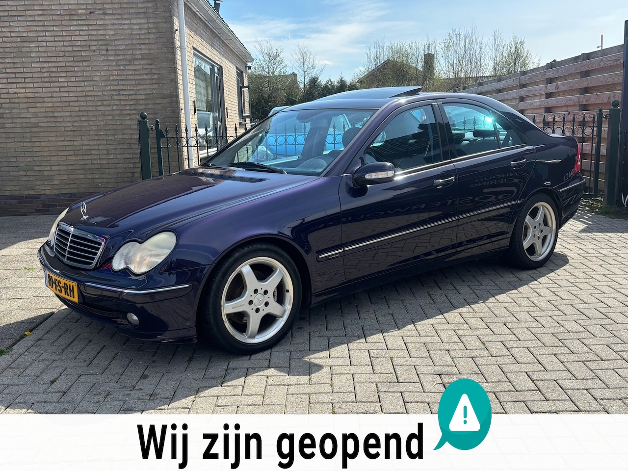 Mercedes-Benz C-klasse - 240 Elegance V6 | Dakje | stoelverwarming | Cruise | APK | elektrische stoel | AMG velgen - AutoWereld.nl