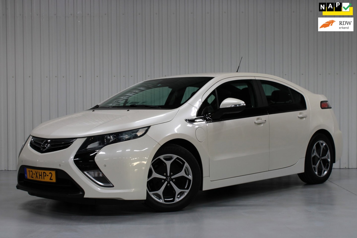 OPEL AMPERA