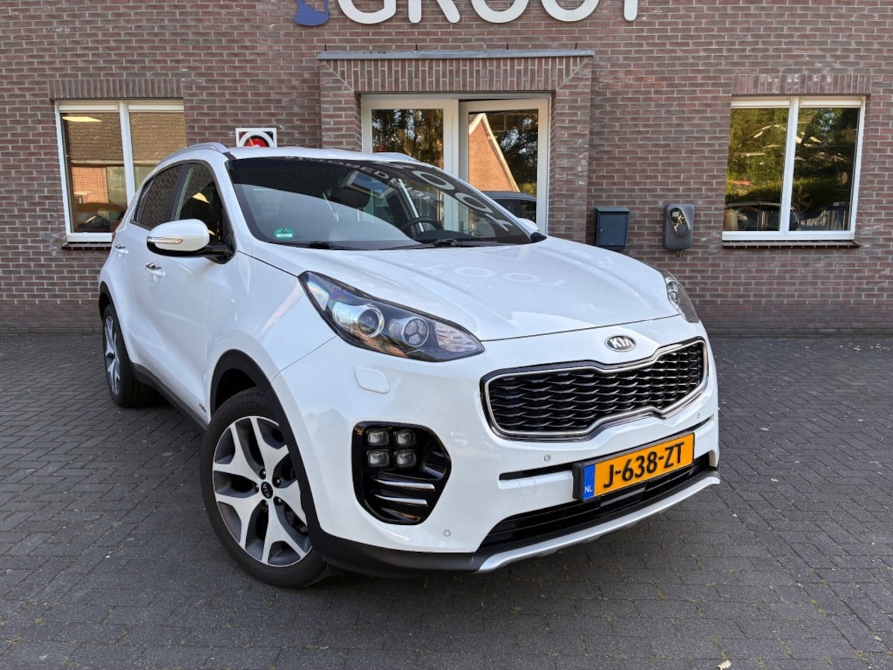 Kia Sportage - 1.6 T-GDI 4WD GT PlusLIine! LEER/TREKHAAK/CAMERA - AutoWereld.nl