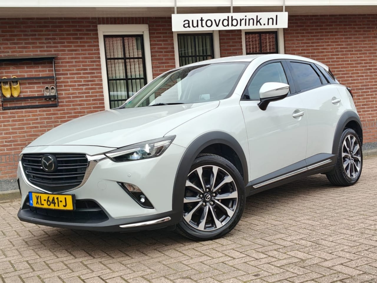 Mazda CX-3 - 2.0 SAG 120 GT-M, ADD CRUISE / CARPLAY / CAMERA - AutoWereld.nl