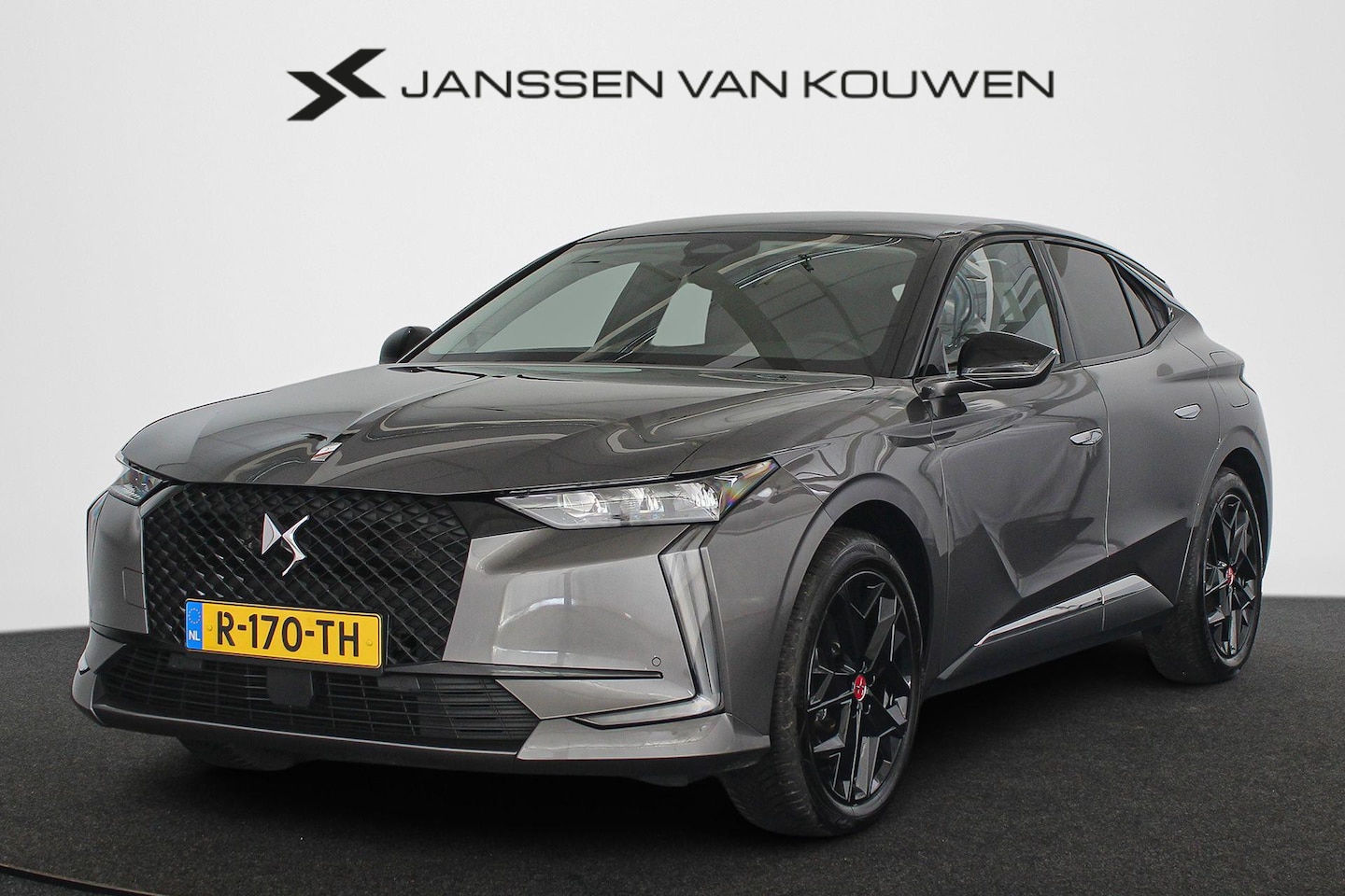DS 4 - E-Tense Performance Line Navigatie Apple CarPlay Getint Glas - AutoWereld.nl