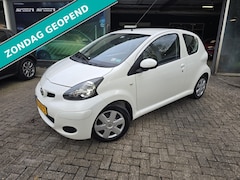 Toyota Aygo - 1.0-12V Comfort | AUTOMAAT | 1E EIGENAAR | 12MND GARANTIE | ELEC RAMEN | NW APK