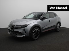 Alfa Romeo Junior - Elettrica Speciale 54 kWh | Tech Pack | Winterpakket | Led Matrix verlichting| DEMO