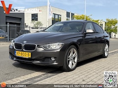 BMW 3-serie - 320i xDrive High Executive | Leder | Pano | Climate | Cruise | Navi | Stoelverwarming |