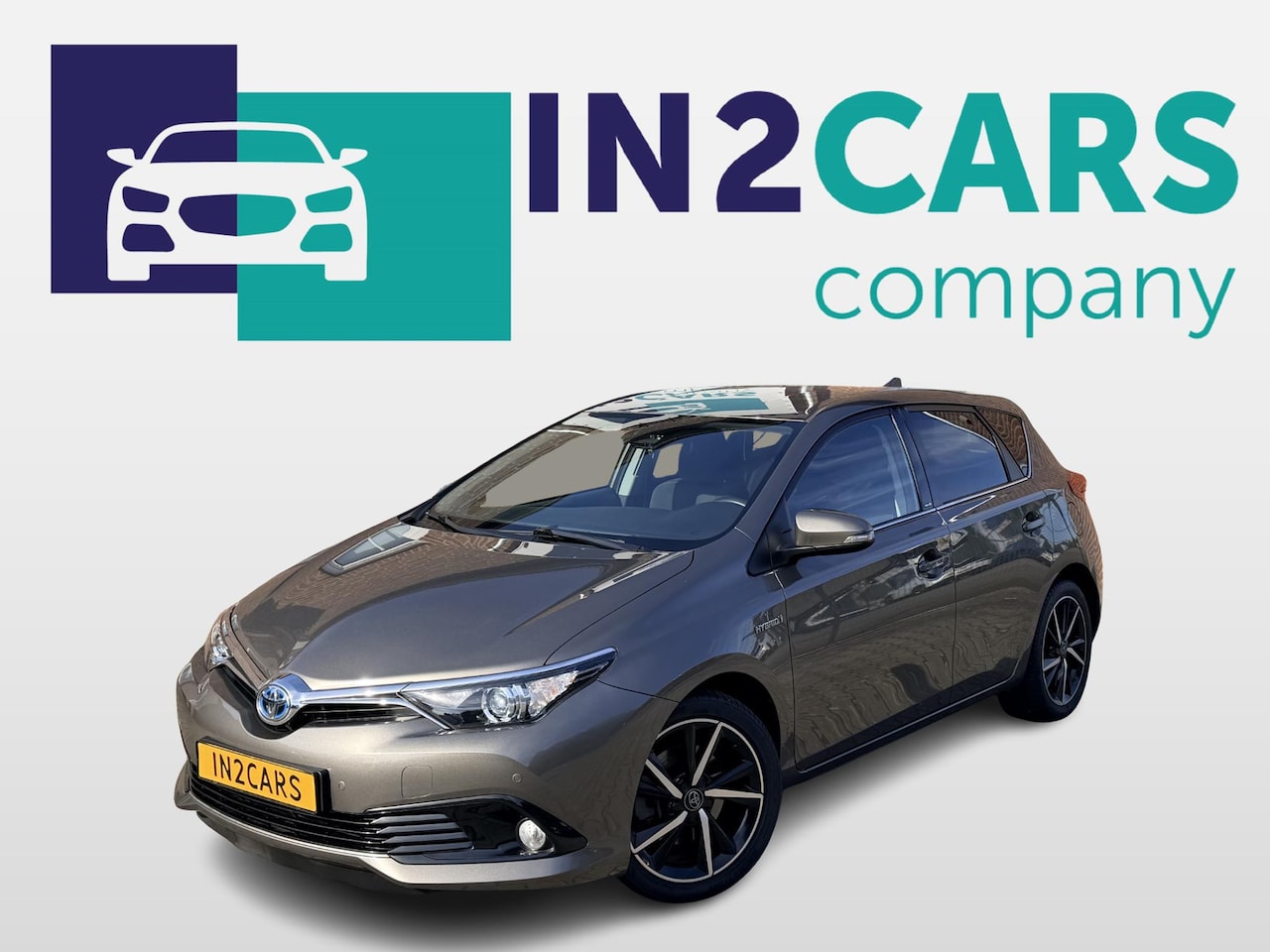 Toyota Auris - 1.8 Hybrid Dynamic Ultimate *All-weather banden* - AutoWereld.nl