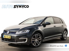 Volkswagen Golf - 1.4 TSi GTE Connected Series | LED | 17 inch | Sportstoelen | Getint Glas