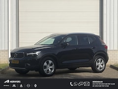 Volvo XC40 - 1.5 T2 Momentum / Achteruitrijcamera / Sensoren Voor en Achter / Navigatie / Apple Carplay