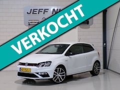 Volkswagen Polo - 1.8 TSI GTI "nieuwstaat" Apple-Carplay Stoelverwarming Parkeersensoren Navigatie Bluetooth