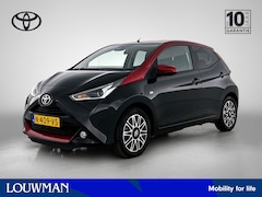 Toyota Aygo - 1.0 VVT-i x-cite | Lederen bekleding | Achteruitrijcamera | Airco
