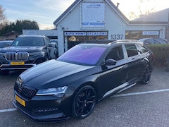 Skoda Superb Combi - 1.5TSI RS-SPORTLINE/PANO/MAXTON/VIRTUAL