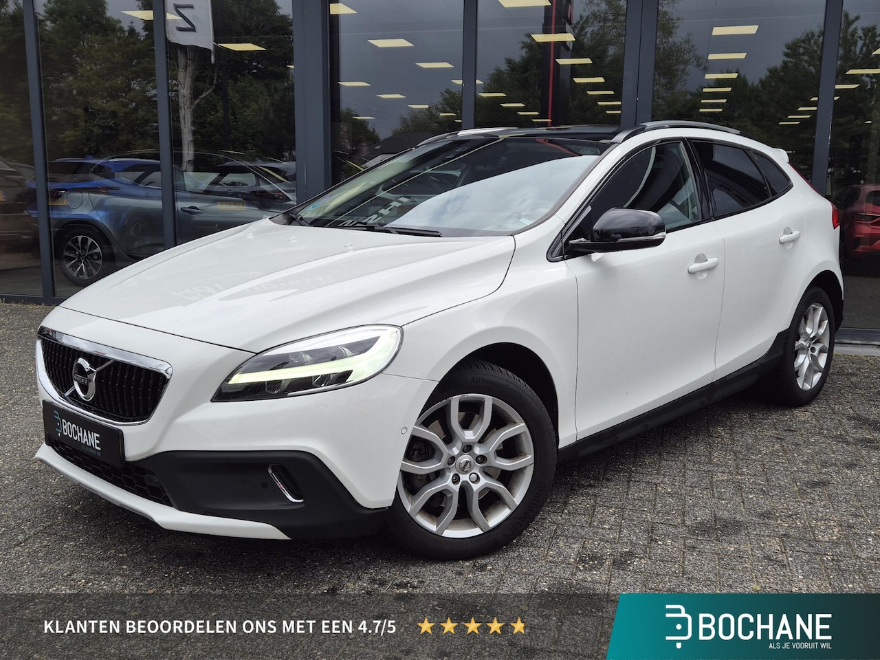 Volvo V40 Cross Country - 1.5 T3 Polar+ Luxury | Leder | Harmon/Kardon | Dakdragers | Navigatie | Automaat | Dealer - AutoWereld.nl