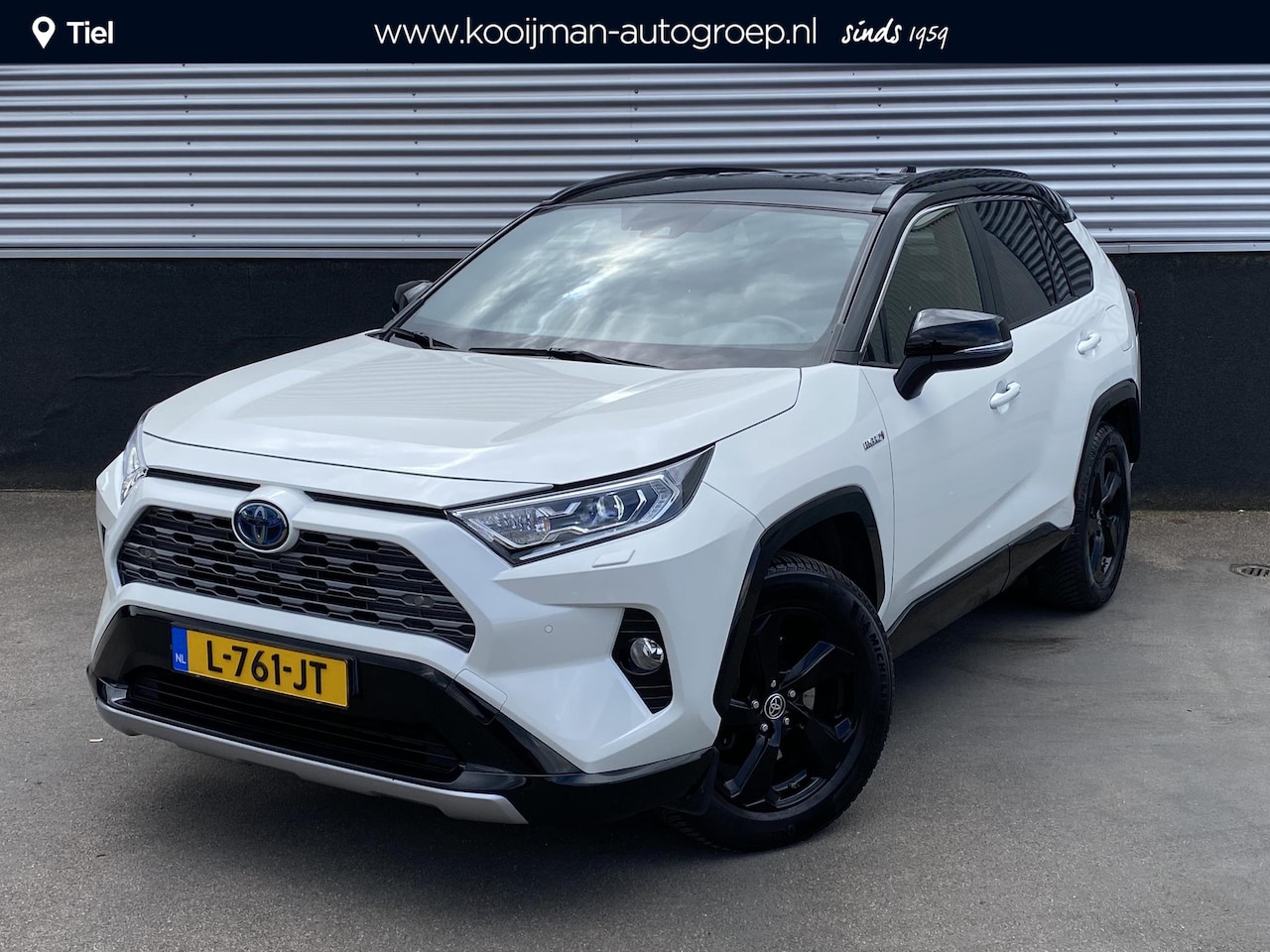 Toyota RAV4 - 2.5 Hybrid AWD Bi-Tone Trekhaak, Stoel- & Stuurwiel verwarmd, PDC, LED, Smart Key, Privacy - AutoWereld.nl