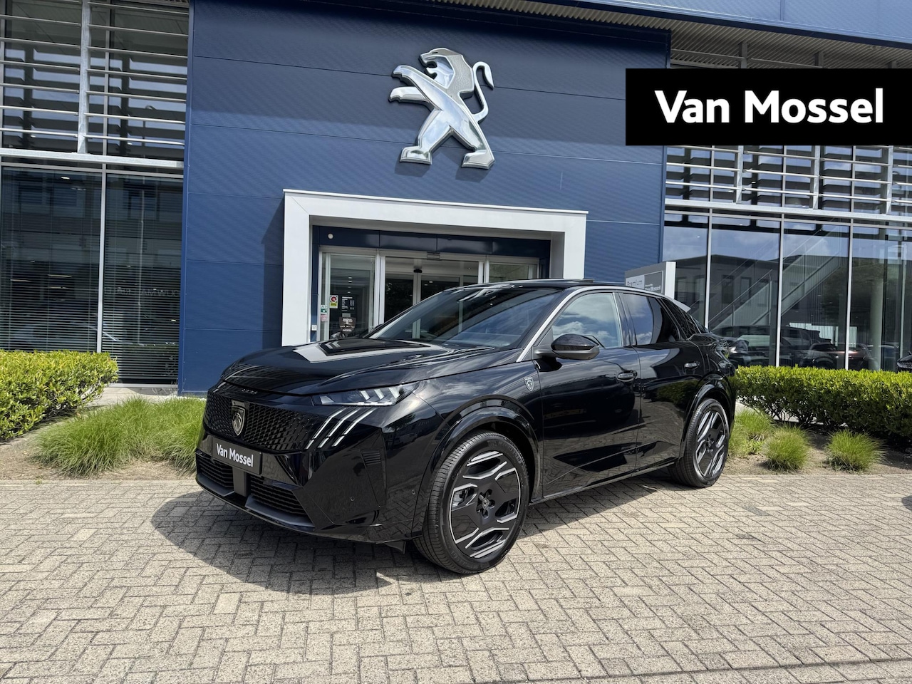 Peugeot e-3008 - GT Long Range 230 97 kWh l Voorraad l Pano l Focal l Massage l Full Options - AutoWereld.nl