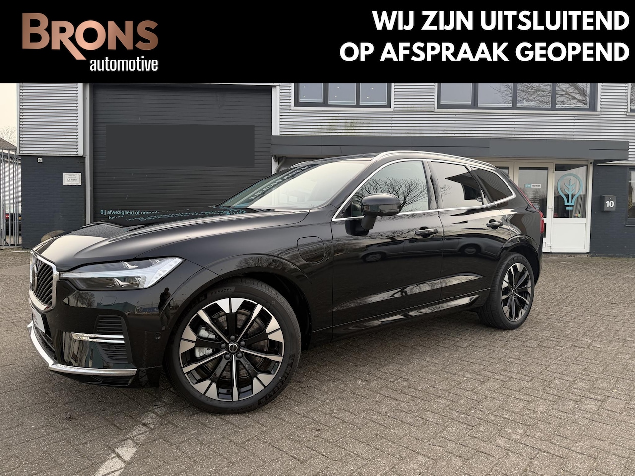 Volvo XC60 - 2.0 T6 Plug-in hybrid AWD Ultra Bright Facelift model l Luchtvering l Trekhaak l 360 - AutoWereld.nl