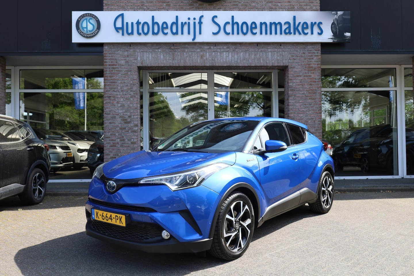Toyota C-HR - 1.8 Hybrid Dynamic Sport TREKHAAK-AFN STOELVERW. CAMERA 2XPDC CRUISE NAVI CLIMA 18'LMV - AutoWereld.nl