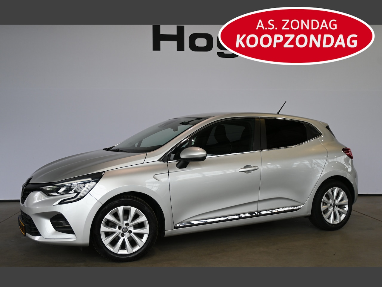 Renault Clio - 1.0 TCe Intens Navigatie Airco Cruise control Trekhaak Achteruitrijcamera 100% Onderhouden - AutoWereld.nl