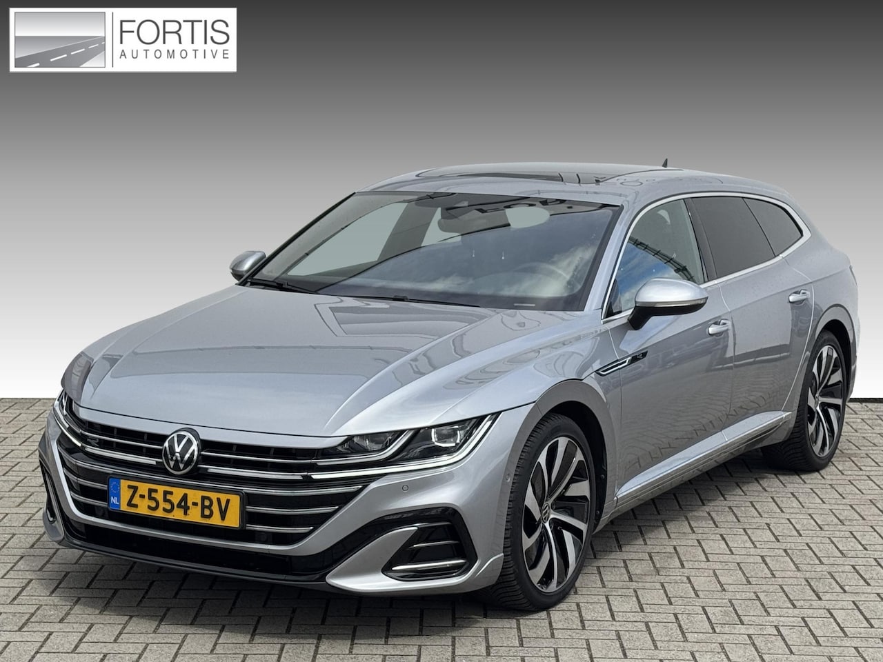 Volkswagen Arteon Shooting Brake - 2.0 TSI R-Line Business PANODAK | TREKHAAK | STUUR+STOELVERWARMING - AutoWereld.nl