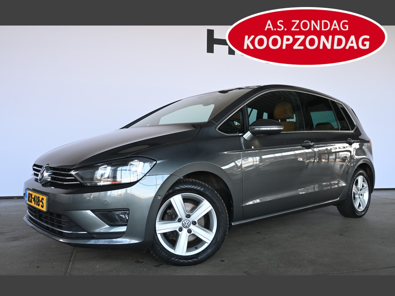 Volkswagen Golf Sportsvan - 1.4 TSI Highline Automaat Clima Navigatie Adaptieve Cruise Stoelverwarming Inruil Mogelijk - AutoWereld.nl