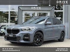 BMW X1 - xDrive25e High Ex. M-Sport |Pano|ACC|HUD|Memory|Cam|Trekhaak|Sfeer|19"