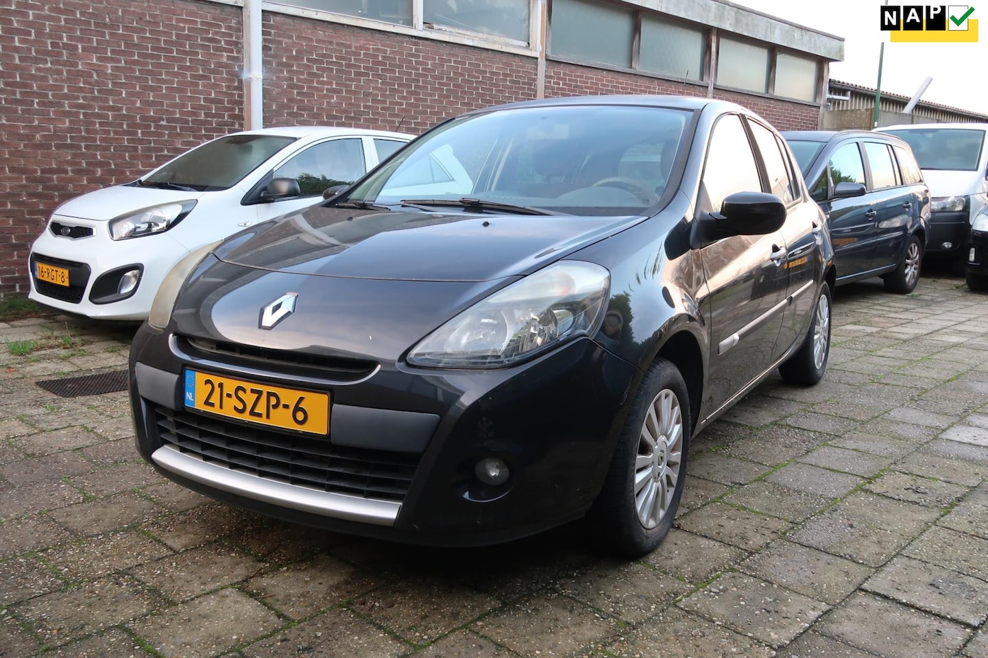 Renault Clio - 1.2 Collection *Rijklaarprijs *Airco *NAP - AutoWereld.nl