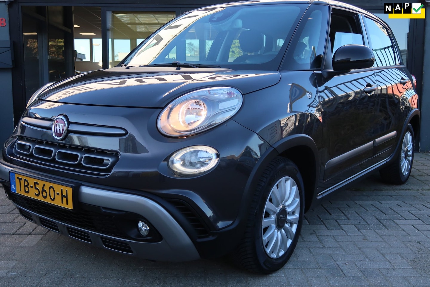 Fiat 500 L - 0.9 TwinAir Cross *Hoge instap *Navigatie *Dealeronderhouden *Camera *pdc - AutoWereld.nl