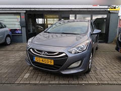 Hyundai i30 - 1.6 GDI i-Drive Cool Plus *Rijklaarprijs *Trekhaak *Navigatie *Dealeronderhouden