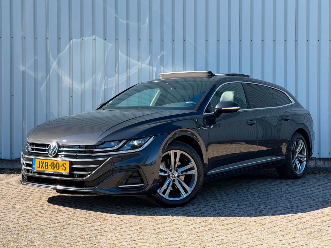 Volkswagen Arteon Shooting Brake - 1.4 TSI eHybrid R-Line Business+|Pano|Virtual|360 Camera|Trekhaak - AutoWereld.nl
