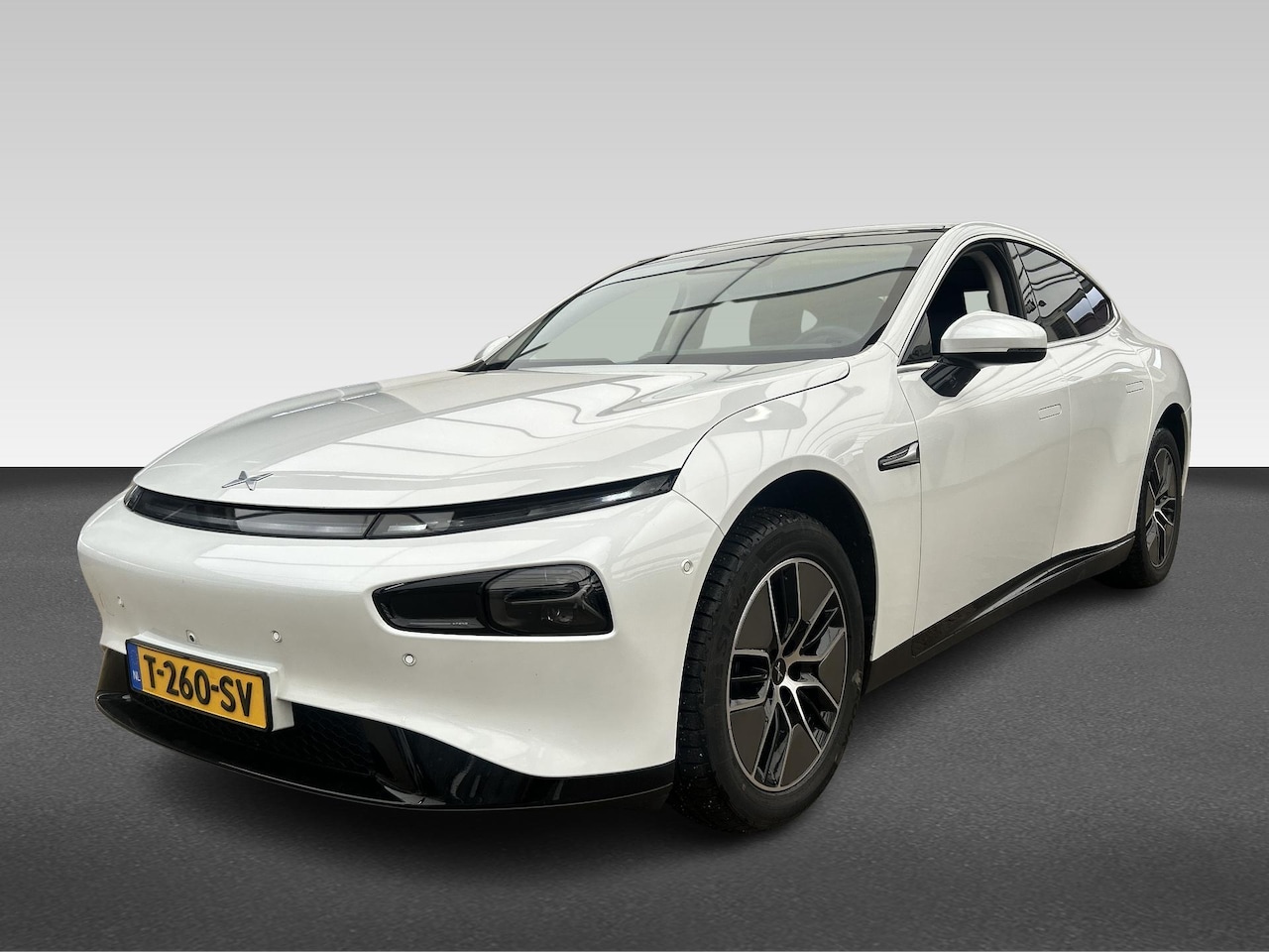 XPENG P7