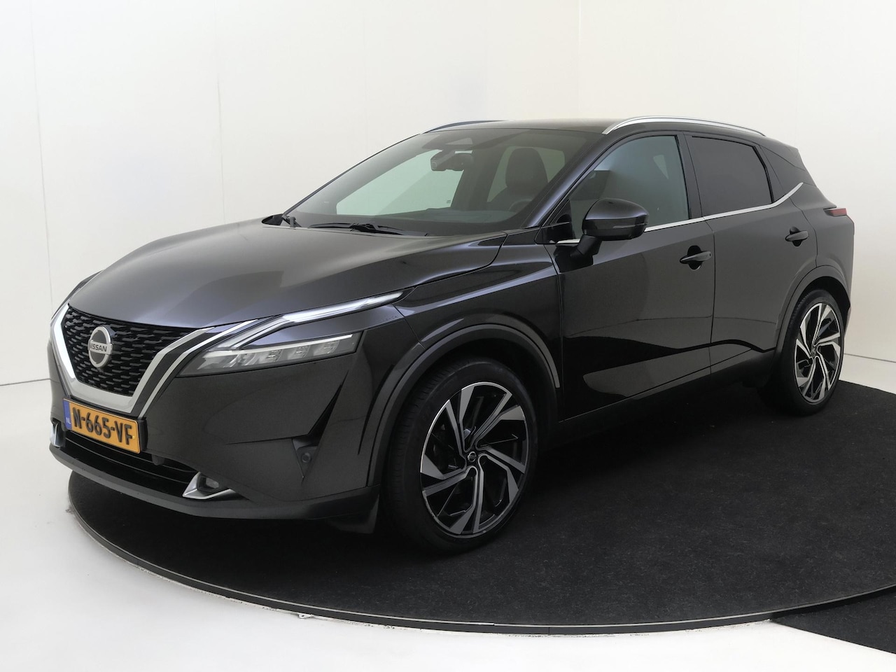 Nissan Qashqai - 1.3 MHEV Xtronic Tekna Plus AUTOMAAT | NAVIGATIE | CAMERA - AutoWereld.nl