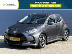 Toyota Yaris - 1.5 Hybrid First Edition | Navigatie | Camera | Afneembare trekhaak | Climate control