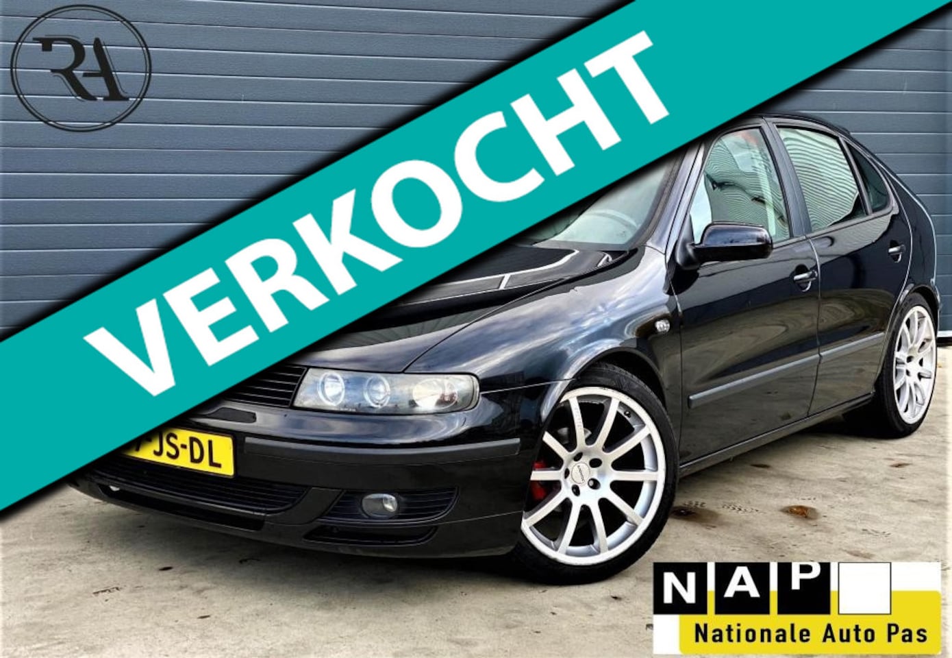 SEAT LEON