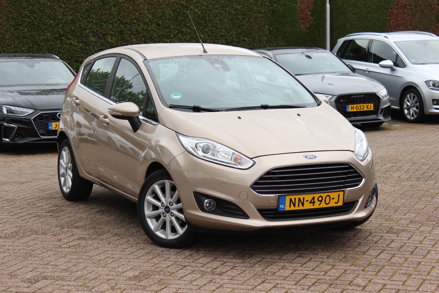 Ford Fiesta - 1.0 EcoBoost Titanium / 1e Eign. / NL Auto! / Camera / Navigatie / Parkeerhulp V+A / 16'' - AutoWereld.nl