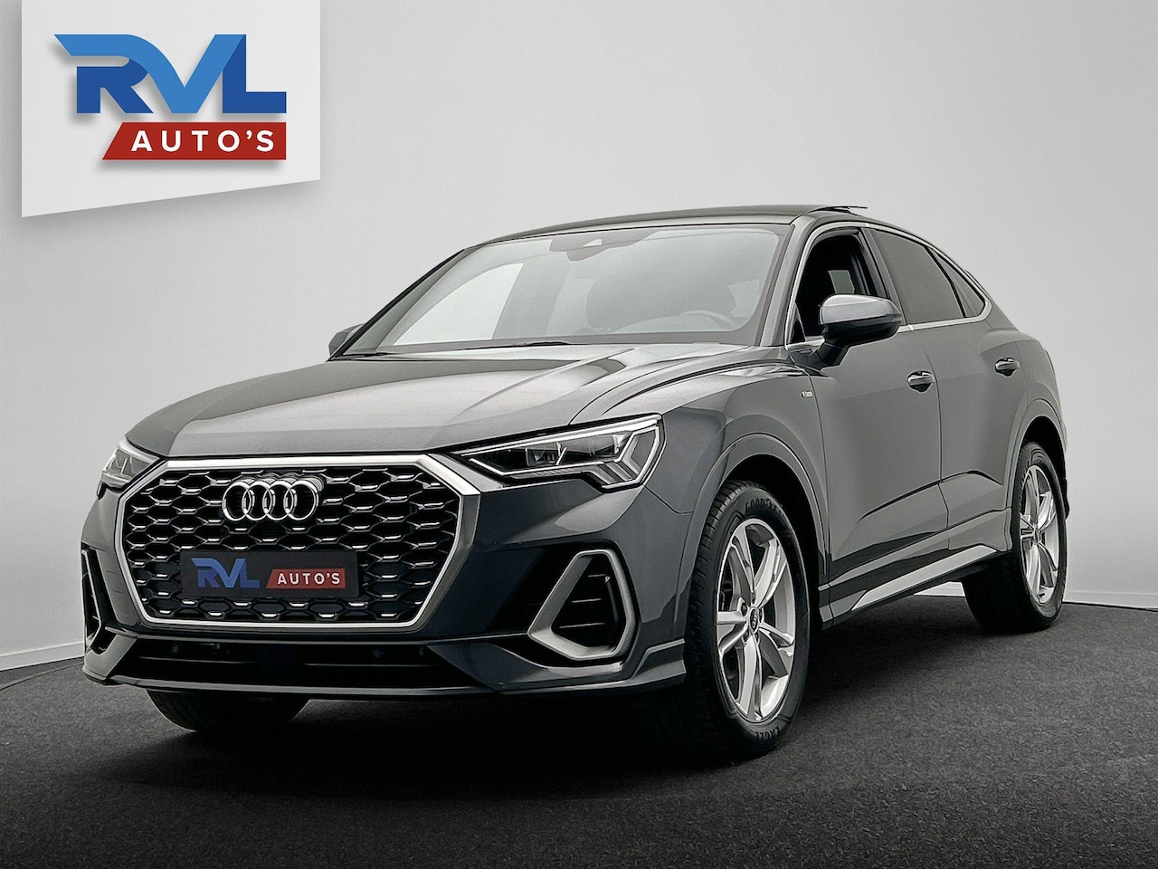 Audi Q3 Sportback - 35 TFSI S-Line | Pano/Dak | Leder | Elek/Trekhaak | Camera - AutoWereld.nl