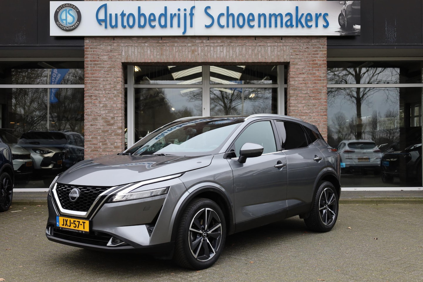 Nissan Qashqai - 1.3 MHEV Xtronic Tekna Plus PANO HUD MASSAGE MEMORY CARPLAY 360-CAM LEER STOEL/STUUR/RUITV - AutoWereld.nl