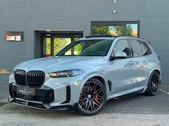 BMW X5 - XDrive50e M-Sport | Softclose | Pano | Trekhaak | Luchtvering | Carbon | Brooklyn Grey