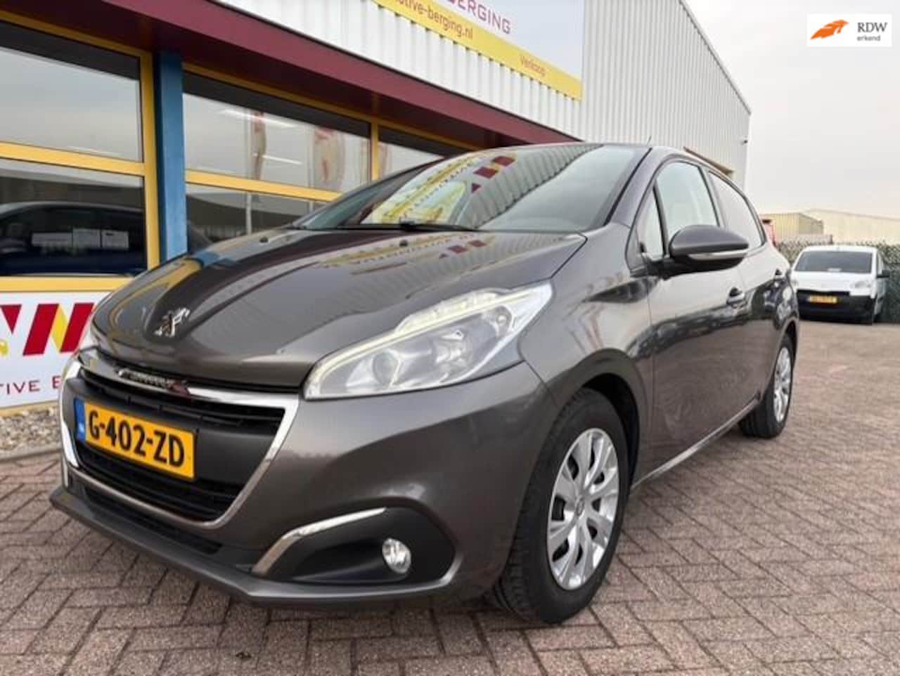 Peugeot 208 - 1.2 PureTech Signature AIRCO - AutoWereld.nl